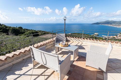 PANORAMICA CASA IN PIETRA NEL CILENTO