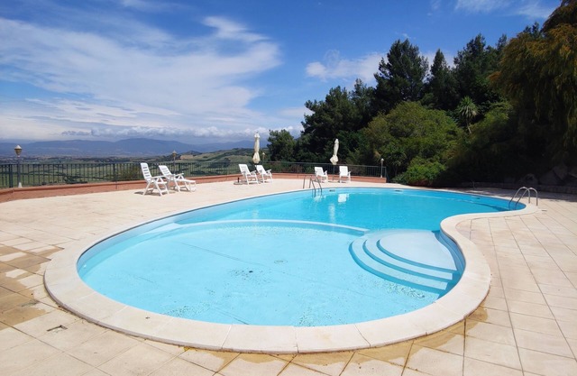 Panorama Residence swimming pool 2 bedrooms