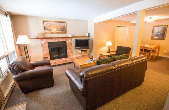 Panorama Vacation Retreat at Horsethief Lodge