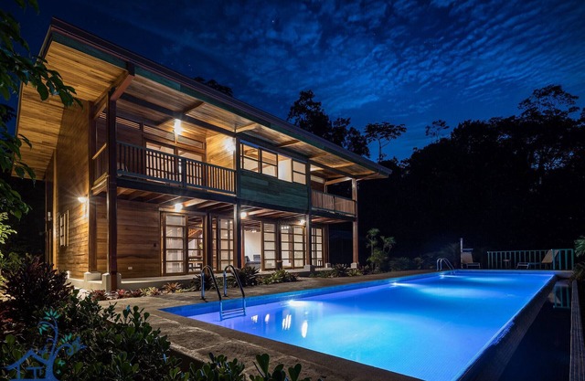 Panorama Verde Pool House