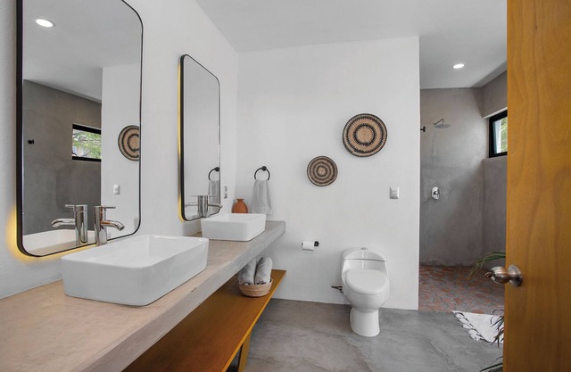 Panoramic Views of Chapala with Swimming Pool Whole Lodging