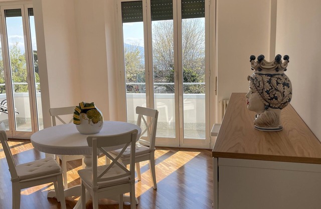 Panoramic apartment Q. Posillipo