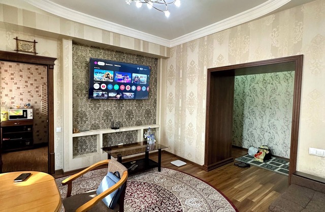 Stylish Stay in Top Location near Alay Bazaar
