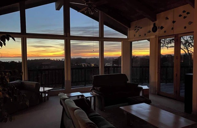 Panoramic Ocean Views - in Private Sanctuary