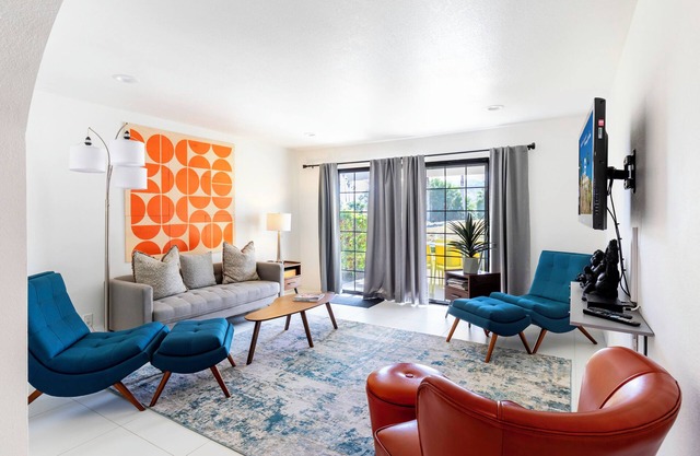 Panoramic Perfect w/ Amazing Views! 7-Day Min