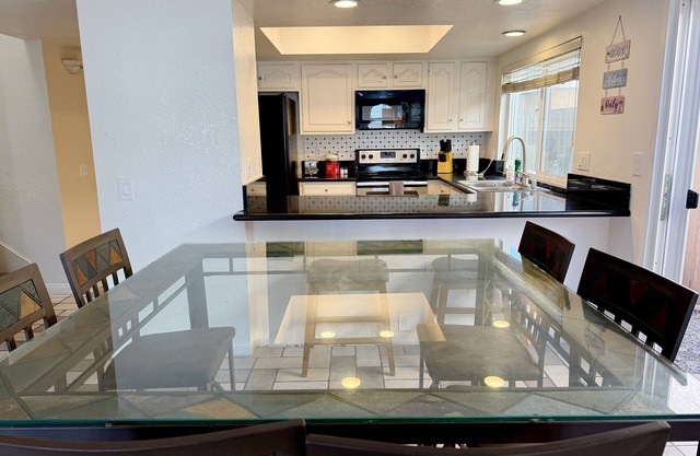Panoramic View Bayfront Gem 3BR