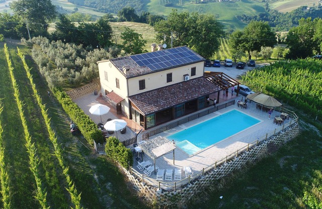 Luxus-Villa, Panorama und entspannenden, im Herzen der Marken mit Pool