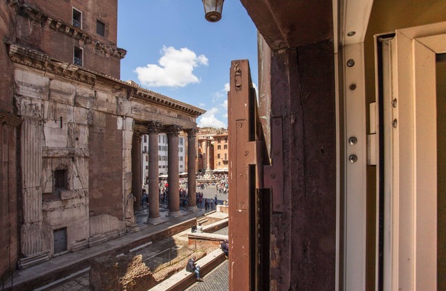 Die Pantheon-Erfahrung fühlen Sie sich wie den antiken Tempel Gottes berühren