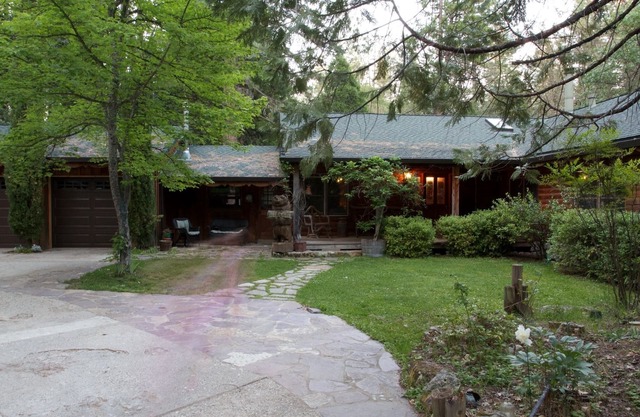 Beste Log Cabin in Nevada City, Familie und Haustiere erlaubt, große oder kleine Gruppen