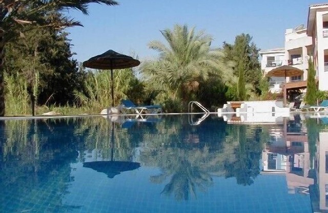 Kato Paphos: hervorragende Wohnung T2 Touristengegend am Meer