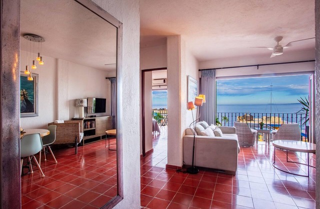 Paradise Awaits at Casa Amor Del Mar - 2 BR Amapas Retreat