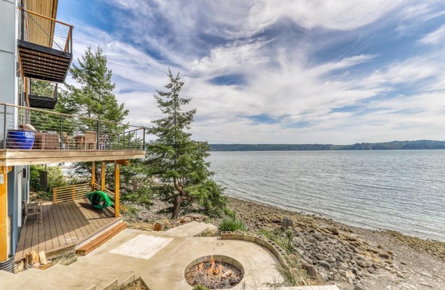 Paradise Cove Retreat