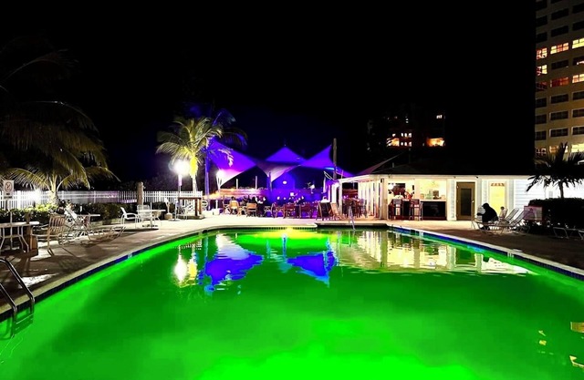 Paradise Garden Retreat. Million-Dollar View at Coral Beach Resort Bahamas