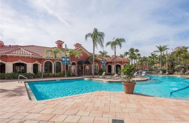 PARADISE IN CLEARWATER 5 STAR GATED 2BED/2BATH