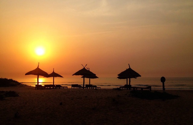 Paradies! Am Strand von Südgambia, Westafrika.
