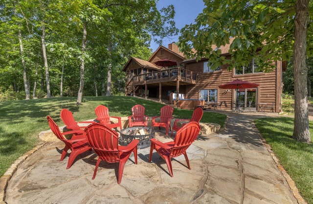 Paradise Point by Innsbrook Vacations!