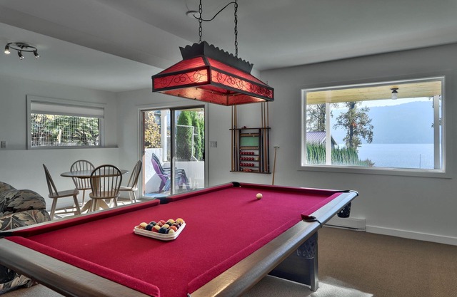 Paradise Point - Shuswap Ferienhaus am See