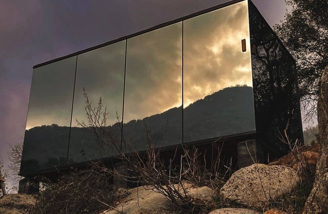 Paradise Ranch Inn - Stellar House: Mirror House with Hot Tub and Sauna