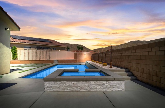 Paradise Villa Palm Springs DESERTHOT SPRINGS Take a break from reality