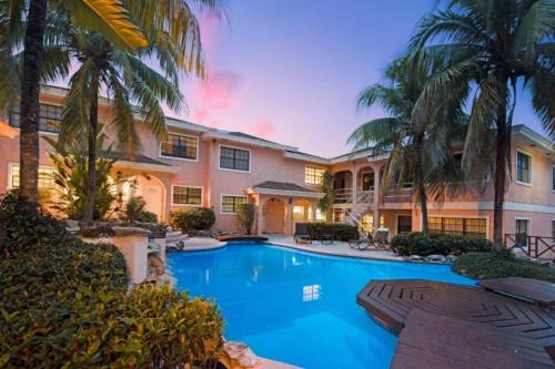 Paradise Villas Paradise Island