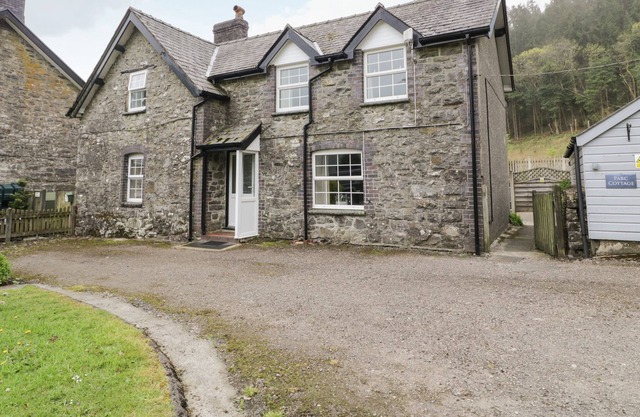 Parc Cottage, LLANWDDYN