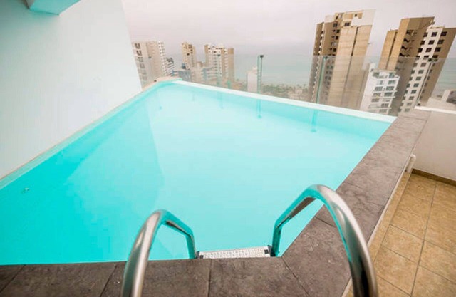 PARDO, OZEANANSICHT MIT POOL MIRAFLORES