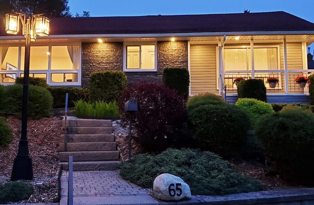 Paris Downtown - Modern Luxury Semi-Detached with Ample Backyard