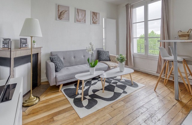Paris in 10min! Near the center, Casino & the lake of Enghien-Les-Bains