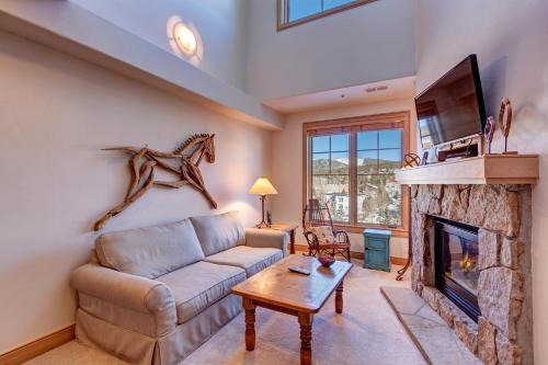 Park Avenue Lofts 306 by Great Western Lodging