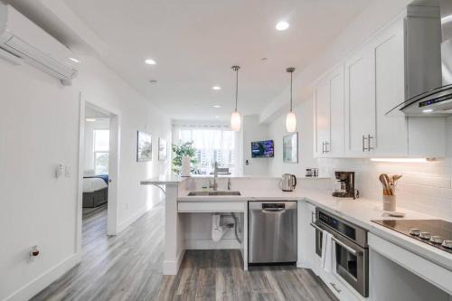Park Blvd Paradise 303 - King Bed with a Private Spa