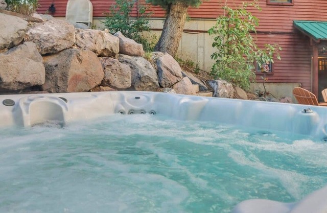 Park City Mountain Retreat 4BR Hot Tub Fire Pit