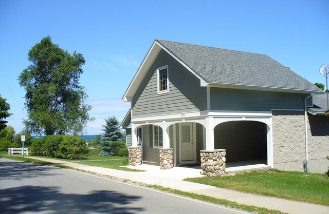 Park Place Guest House (600 Fuß vom Lake Michigan Beach)