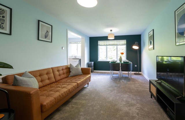 Deluxe-Gartenblick-Apartment-Ensuite Dusche-2 bed 1 bath apartment