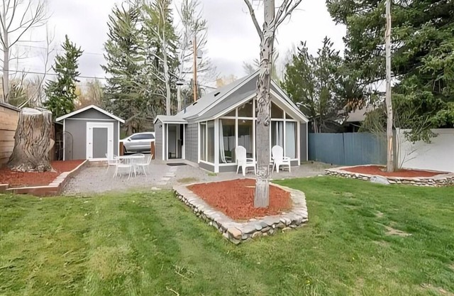 Parkhill Bungalow Pioneer Park