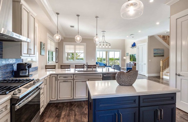 Parking, Pet Friendly, Pool, Dock - Suncoast House