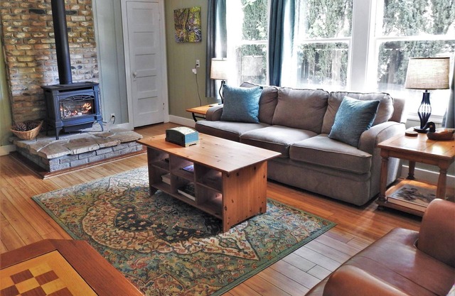 Parkside Cottage- mit Blick auf den Creek und den Stadtpark
