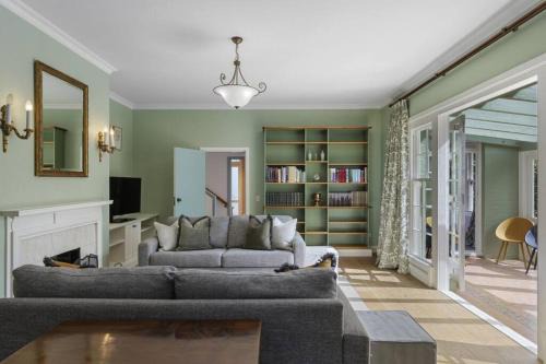 Parkside Oasis - Merivale
