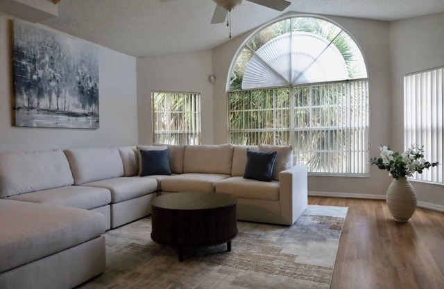 “Parkside Paradise 3 BR Condo by Disney, Epcot & Universal”