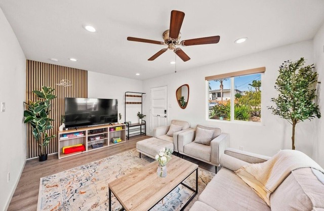 Parkside Paradise: 5-Bed Oasis