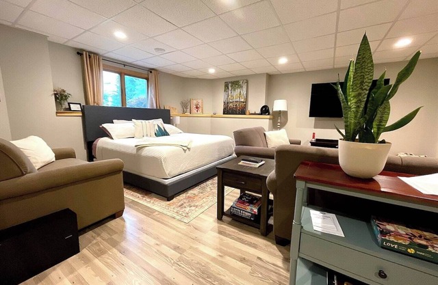 Parkside Retreat - | Minutes from Elkhart & Road America - A relaxing getaway close to it all
