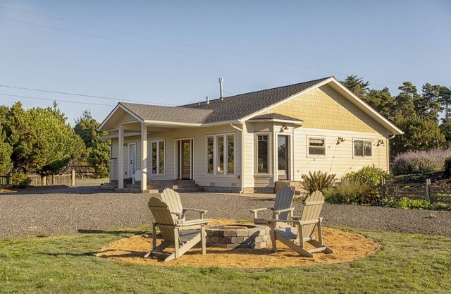 Paseo Del Mar - Close to world class beaches and walking distance to the ocean