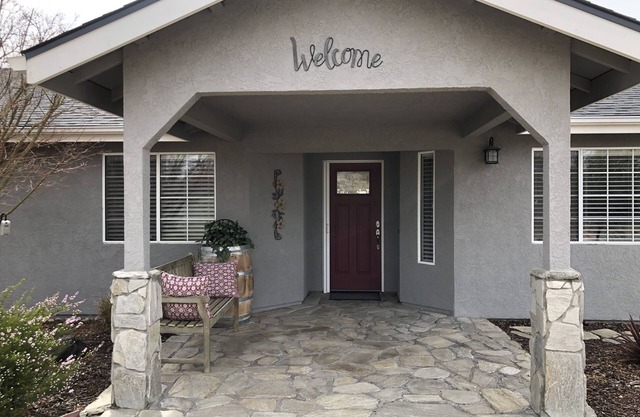 Paso Robles Hill Top Prancing Deer Country Retreat