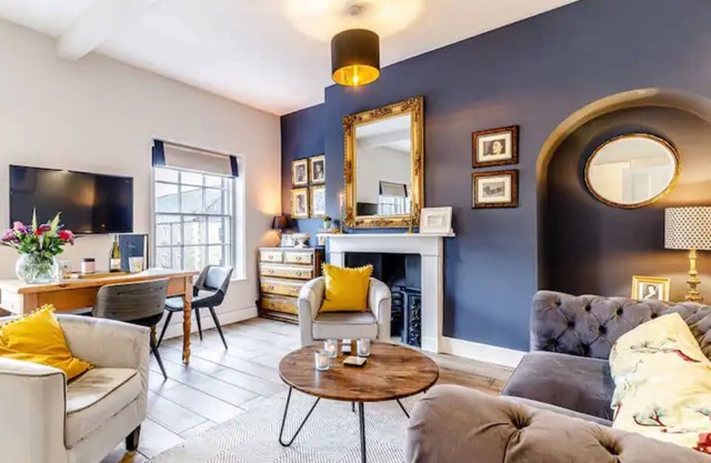 Pass the Keys | The Eaves Style & Sophistication Central Bakewell
