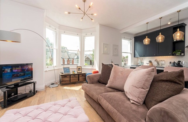 Pass the Keys | Cosy and Chic Flat Near Greenwich Park