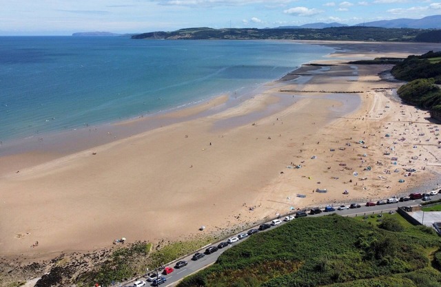 Pass the Keys | Cysgod Eryri Spacious House near Anglesey Coast