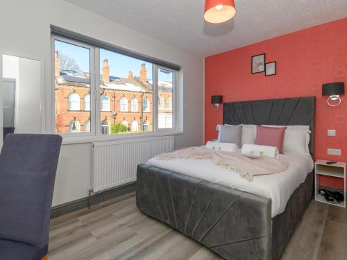 Pass the Keys Lower Wortley 1 Couples Paradise with a Shared Kitchen