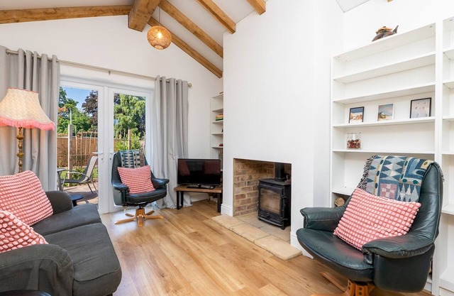 Pass the Keys | Spacious family home with parking