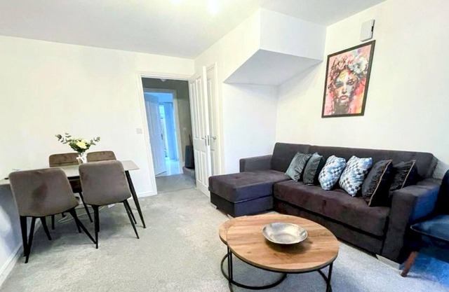 Pass the Keys | Stylish Family Getaway in the Heart of Birmingham