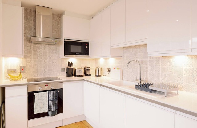 Pass the Keys | Top floor Apartment in the Heart of Greenwich