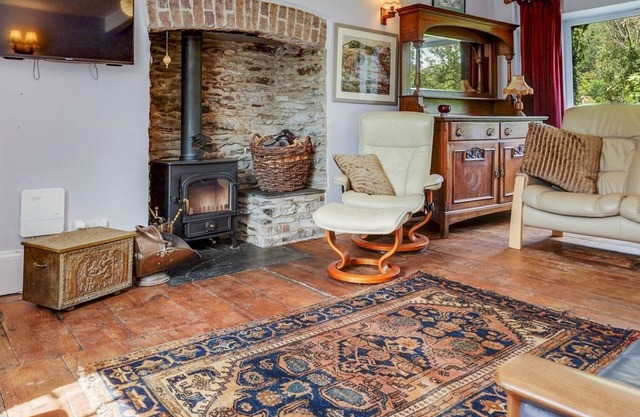 Pass the Keys | Traditional 19th C Stone Cottage